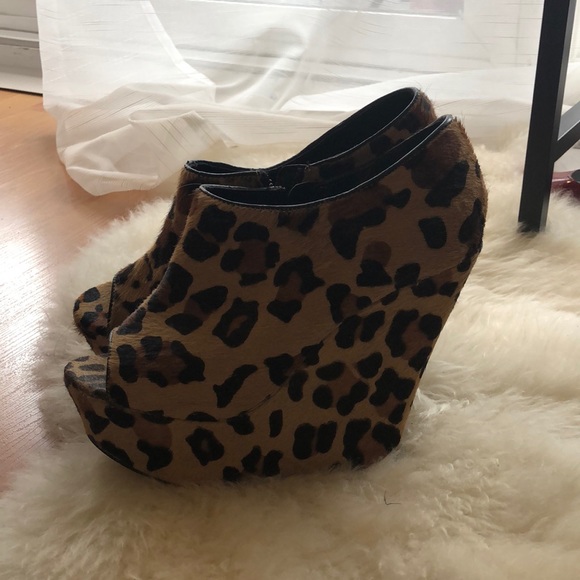 Cow hair wedge bootie - Picture 2 of 7